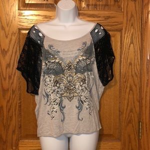 Angsty hole sleeve gray top